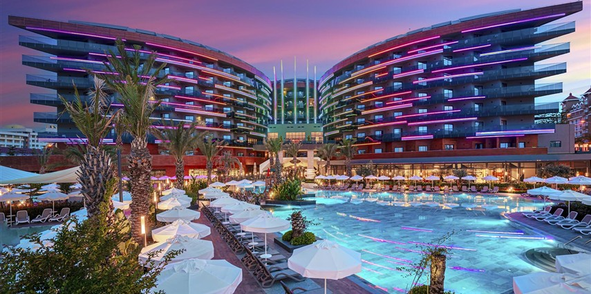 Kirman Calyptus Resort